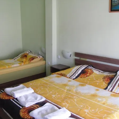 Pri Spaska Hotel 2*